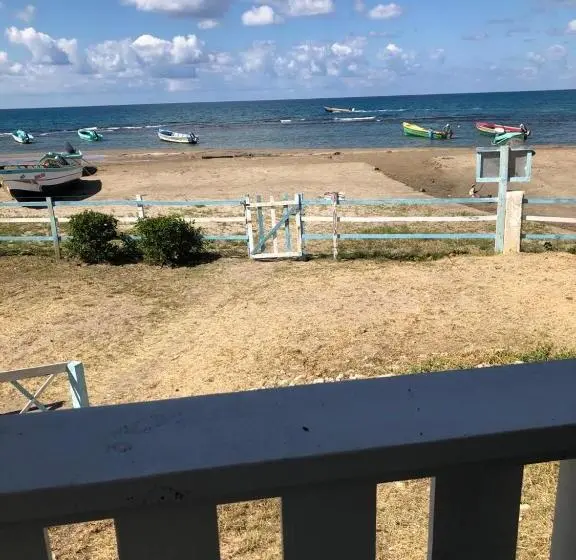 اتاق لوکس یک تخته, Bri S On The Beach
