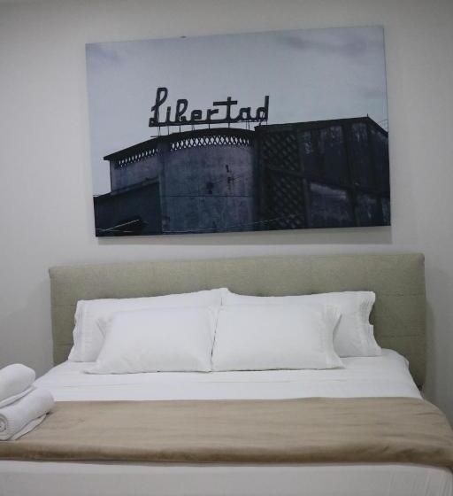 اتاق خانوادگی, Casa Francisca