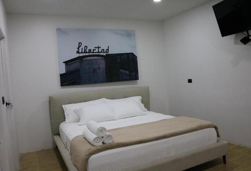 اتاق خانوادگی, Casa Francisca