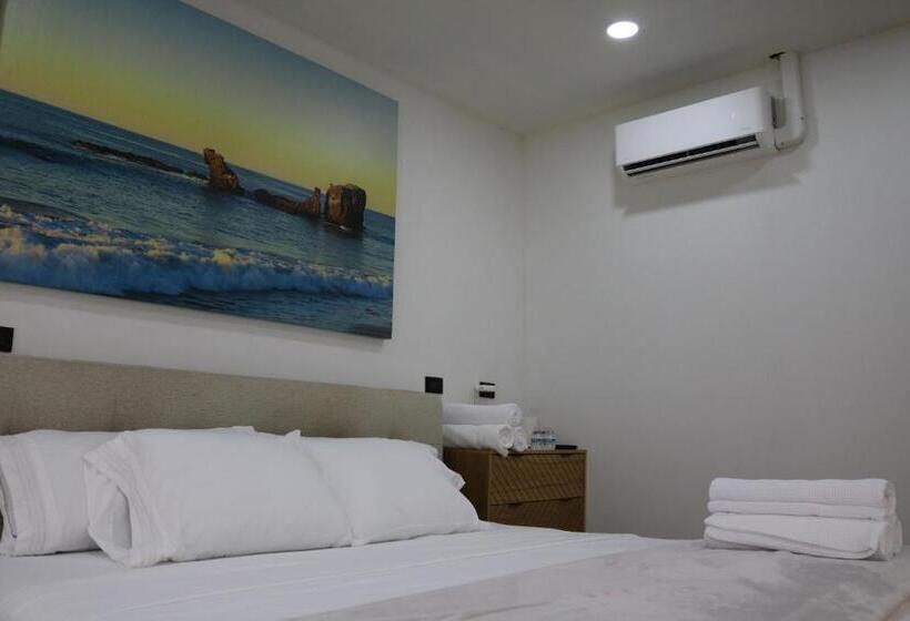 اتاق لوکس با بالکن, Casa Francisca