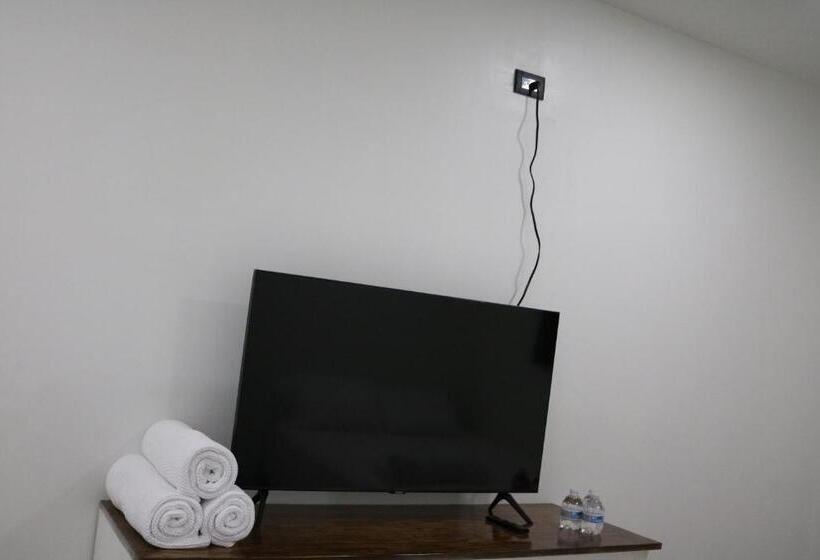 اتاق استاندارد چهارنفره با سرویس بهداشتی مشترک, Casa Francisca