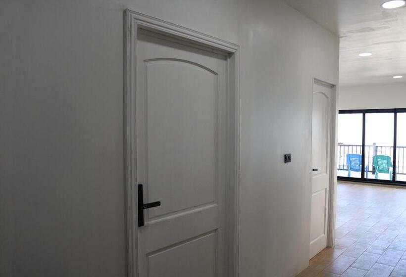 اتاق استاندارد چهارنفره با سرویس بهداشتی مشترک, Casa Francisca