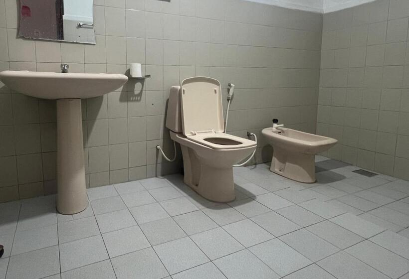 מיטה בחדר משותף, Feel Like Home Anuradhapura