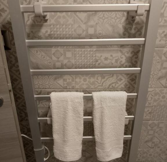 غرفة قياسية سرير كينج, Ripa Alta Room S