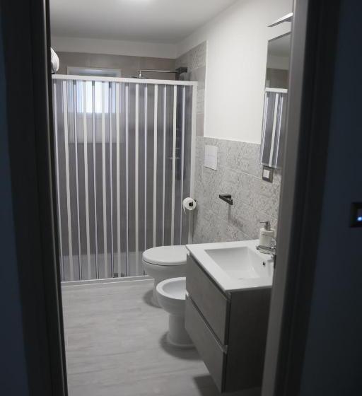 غرفة قياسية سرير كينج, Ripa Alta Room S