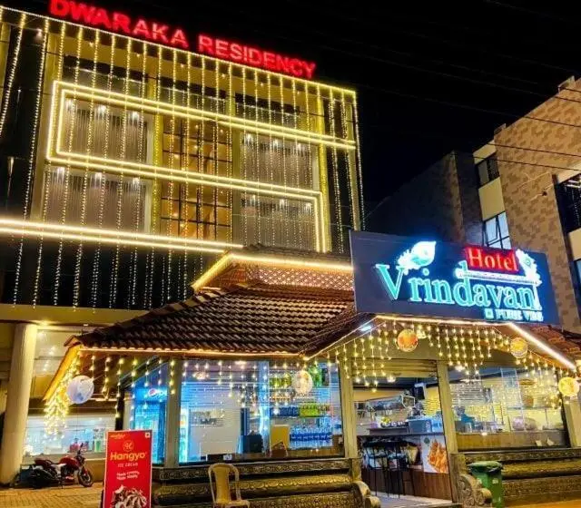 اتاق لوکس, Dwaraka Residency