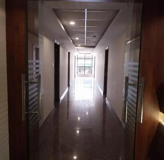 اتاق لوکس, Dwaraka Residency