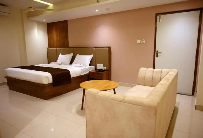 اتاق استاندارد با تخت بزرگ, Dwaraka Residency