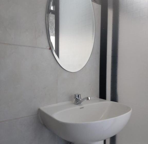 Президентский Люкс, Sexta Avenida