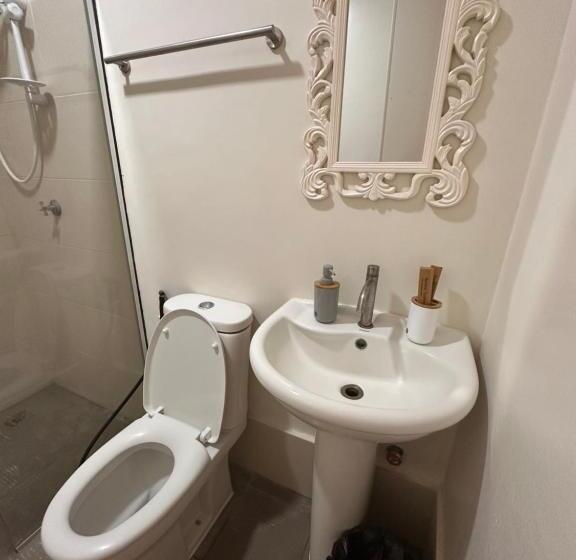 חדר משפחתי, Casa Del Beach House