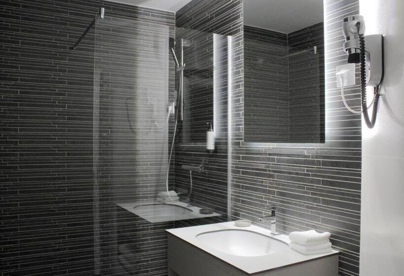 اتاق خانوادگی, Tvrdjava Rooms   Novi Sad