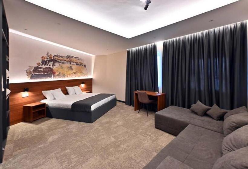 اتاق خانوادگی, Tvrdjava Rooms   Novi Sad