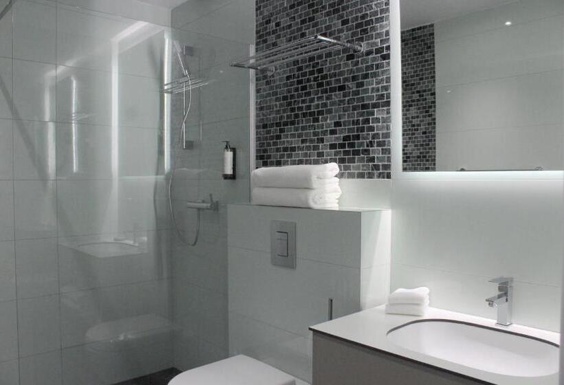 استودیوی لوکس, Tvrdjava Rooms   Novi Sad