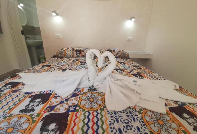 Standard Quadruple Room, Vulcano: La Porta Delle Eolie 2.0