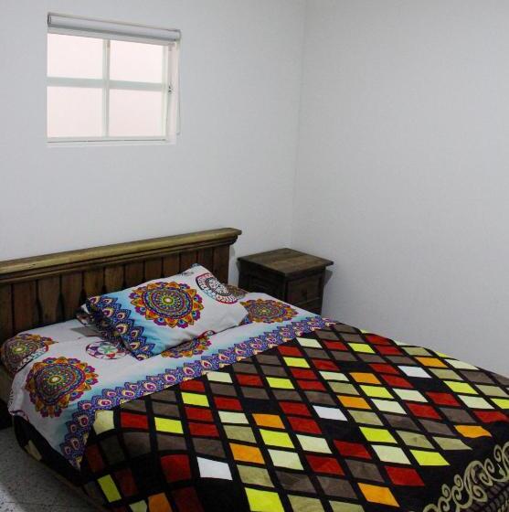 اتاق استاندارد, Alameda Hostel