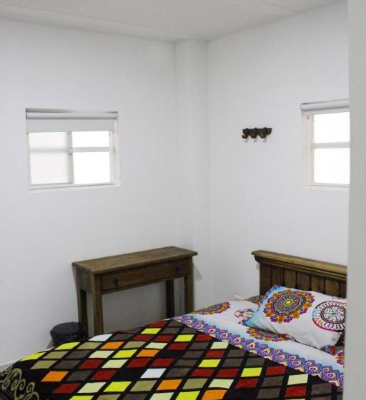 اتاق استاندارد, Alameda Hostel