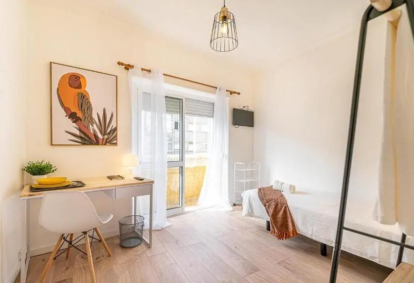 Deluxe Yhden Hengen Huone, Goa Square By Lisbon With Sintra