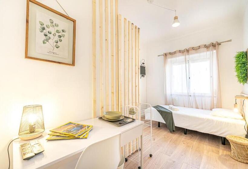 اتاق استاندارد یک نفره, Goa Square By Lisbon With Sintra