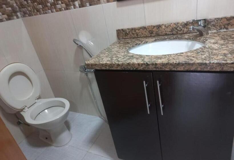 اتاق استاندارد سه نفره, La Piña Dorada