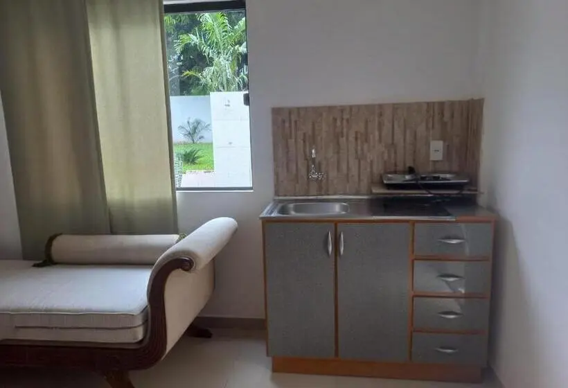 اتاق استاندارد, La Piña Dorada