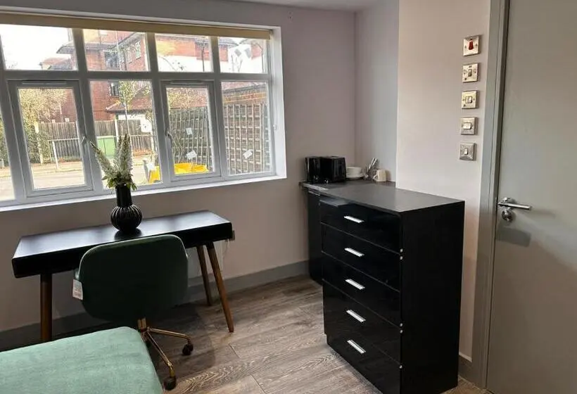 Standard-huone, Letzi Private En Suite In Harrow