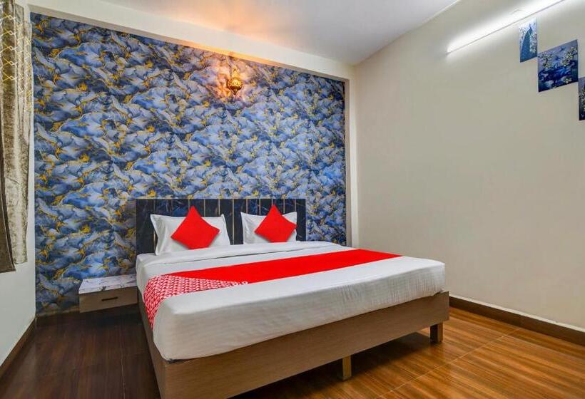 Quarto Triplo Clássico, Oyo 82170 Hotel Shree