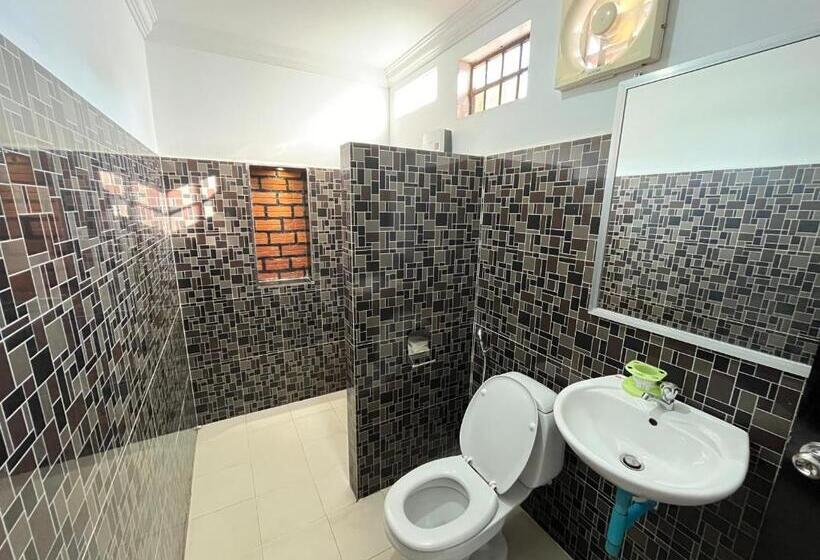 اتاق استاندارد, Errol S Homestay And Hostel