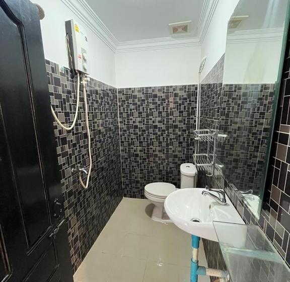 اتاق استاندارد با بالکن, Errol S Homestay And Hostel