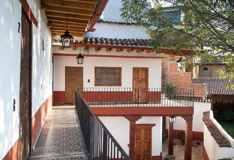 غرفة أساسية ثلاثية, Boutique Posada La Basilica