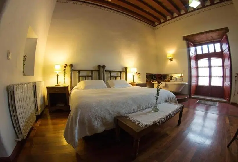 Juniorsviitti, Boutique Posada La Basilica