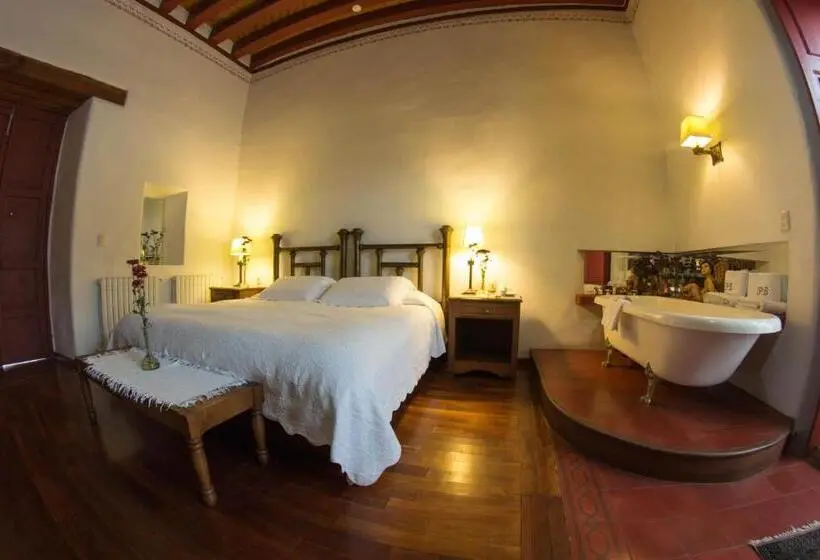Juniorsviitti, Boutique Posada La Basilica