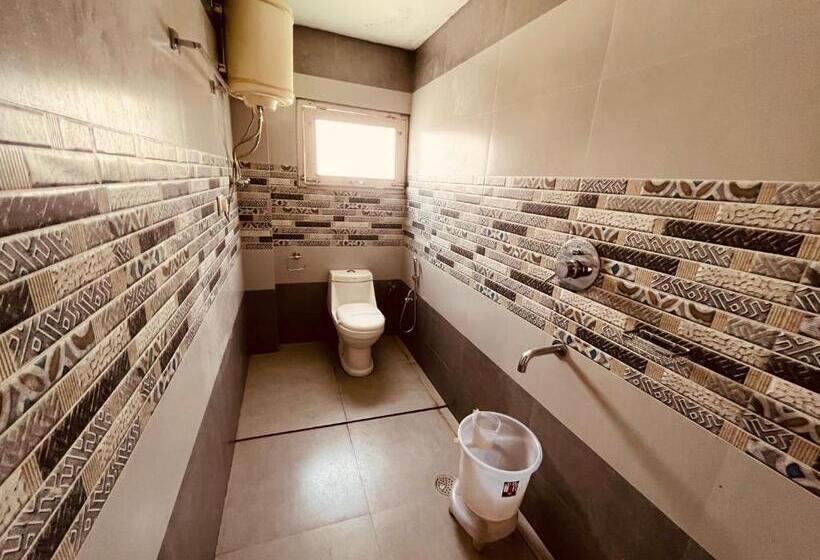 带大床的豪华间, Zaranka Stays Kasol