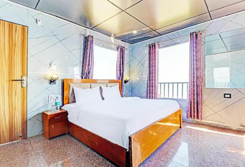 Трехместный Номер Классика, Oyo Hotel Neilkanth