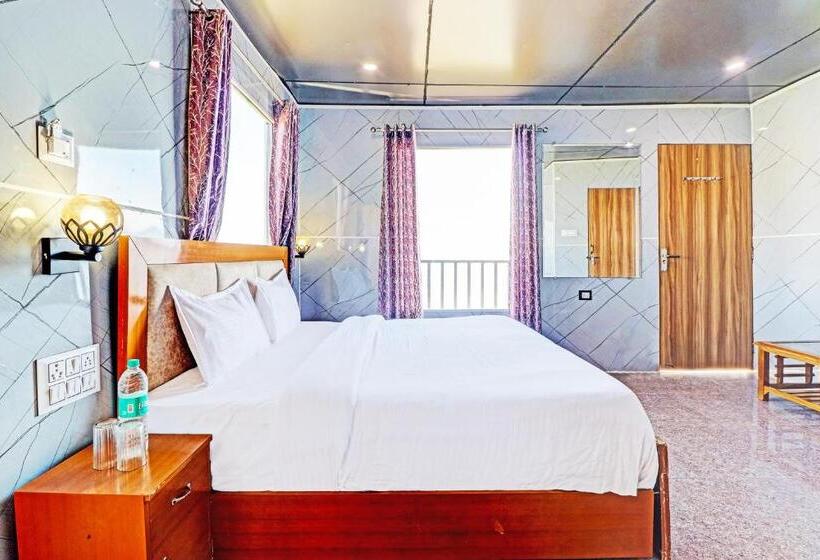 Трехместный Номер Классика, Oyo Hotel Neilkanth