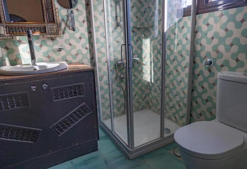 Standard room with outdoor bath, L’aziza House