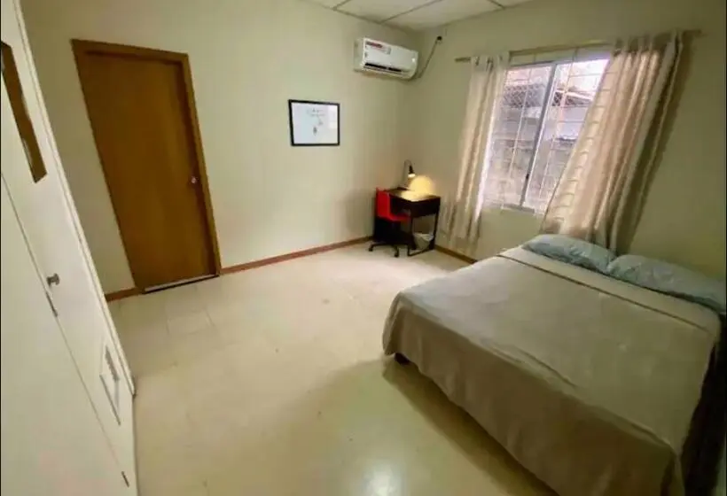 Standard-huone, Private Room In Urdesa Central Guayaquil