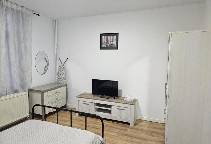 اتاق اکونومی, Renovated Private Room
