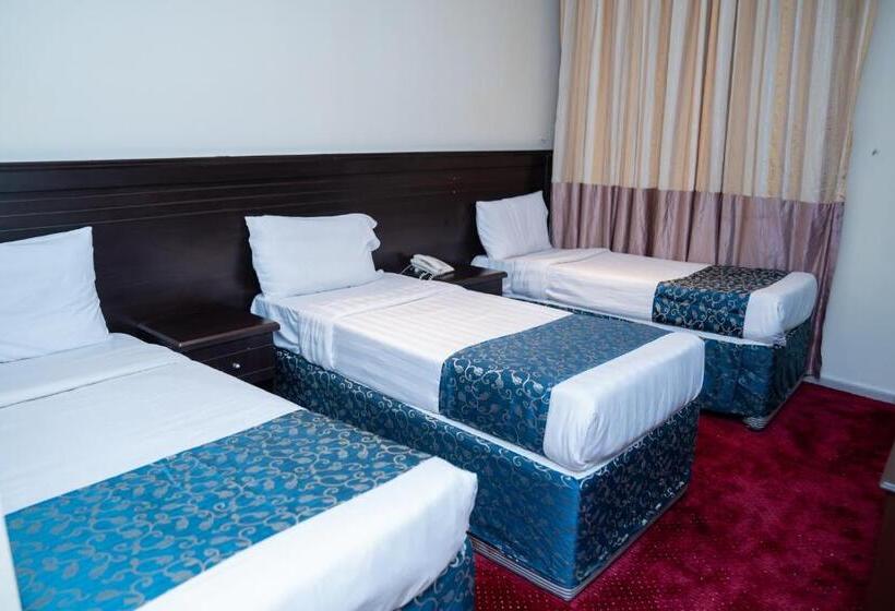 Номер Стандарт Трехместный, فندق برج البلد