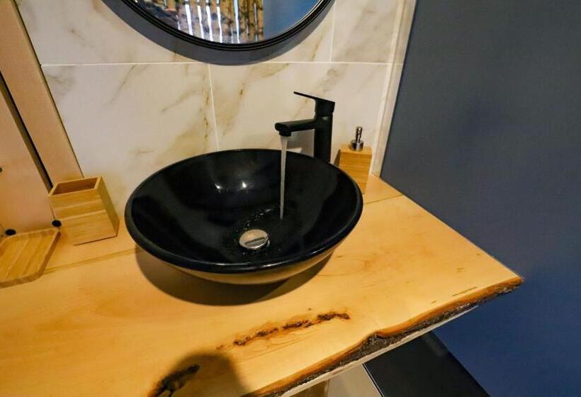 חדר סטנדרט נוף לגינה, L Hôtel Enfoncé, Chambres D Hôtes