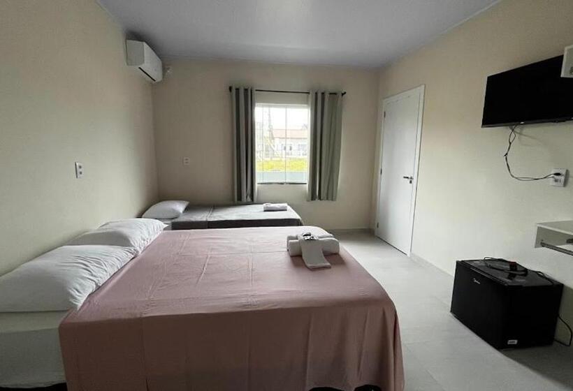 スタンダード4人部屋, Pousada D’uriel