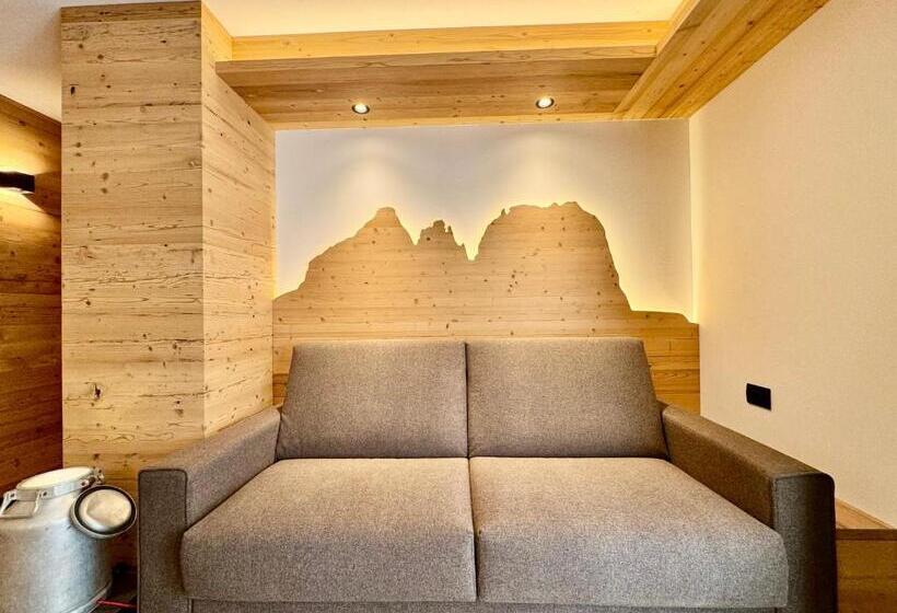 Apartament Deluxe 1 Sypialnia, Dolomiti Luxury Mountain View Ski In Ski Out