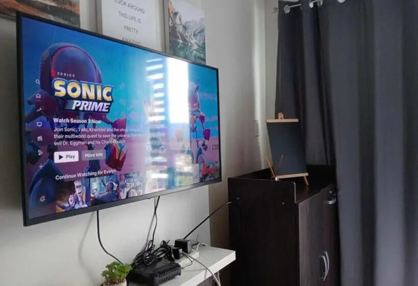 استودیو استاندارد با بالکن, Loop Spacious Studio Unit