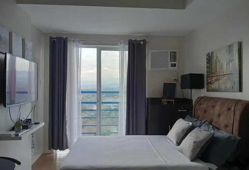 استودیو استاندارد با بالکن, Loop Spacious Studio Unit
