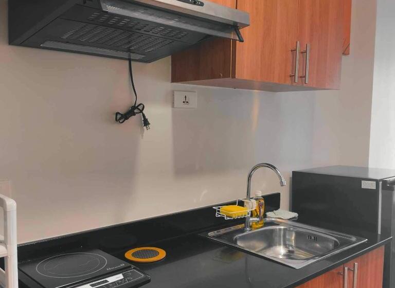 استودیو استاندارد با بالکن, Loop Spacious Studio Unit