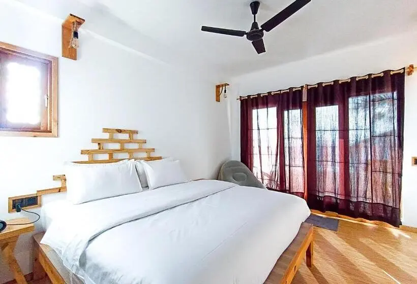 اتاق لوکس با چشمانداز دریا, Manta Sea View Himandhoo