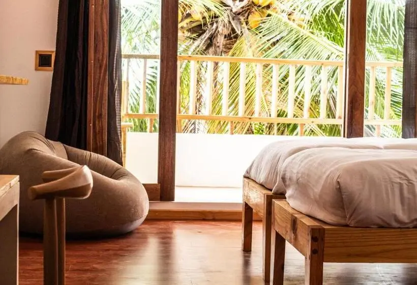 اتاق لوکس با چشمانداز دریا, Manta Sea View Himandhoo