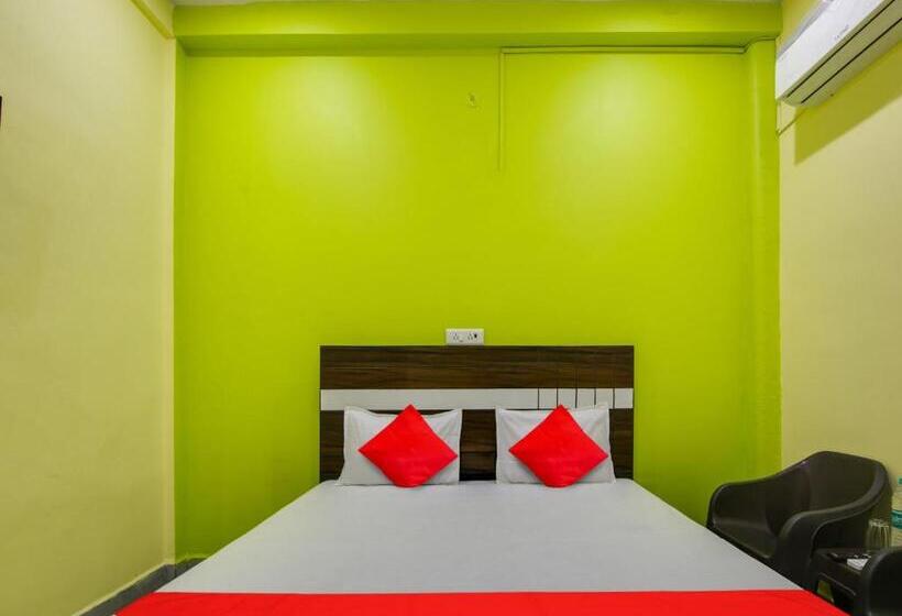 트리플 클래식 룸, Oyo Imperial