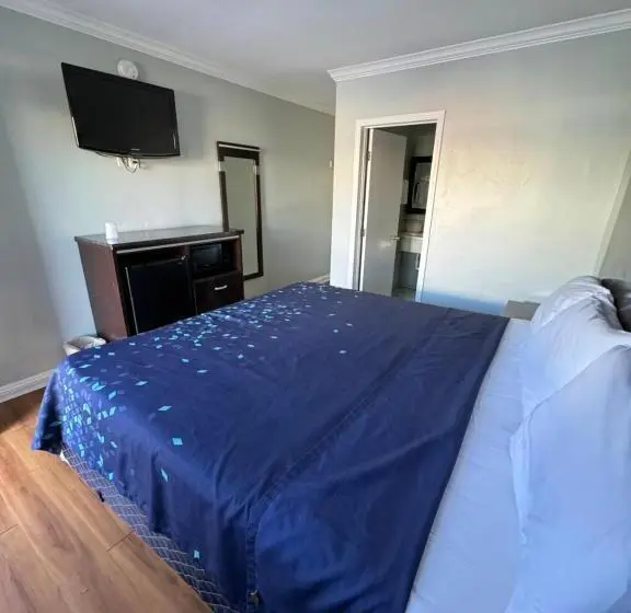 キングサイズベッドのデラックスルーム, La Cienega Inn Motel