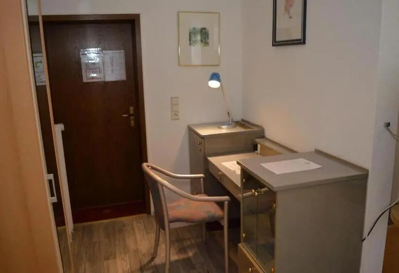 スタンダードトリプルルーム, Boardinghaus Zu Coburg