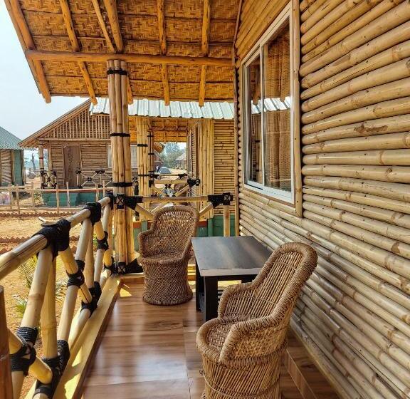 اتاق لوکس, Mowgli S Cafe Hampi & Guest House